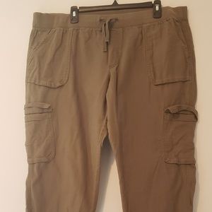 Women's Gap cargo pants size XL